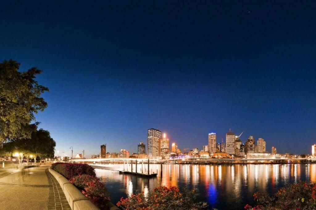 Mod Brisbane Apt Near Southbank W Pool & Parking Exteriör bild